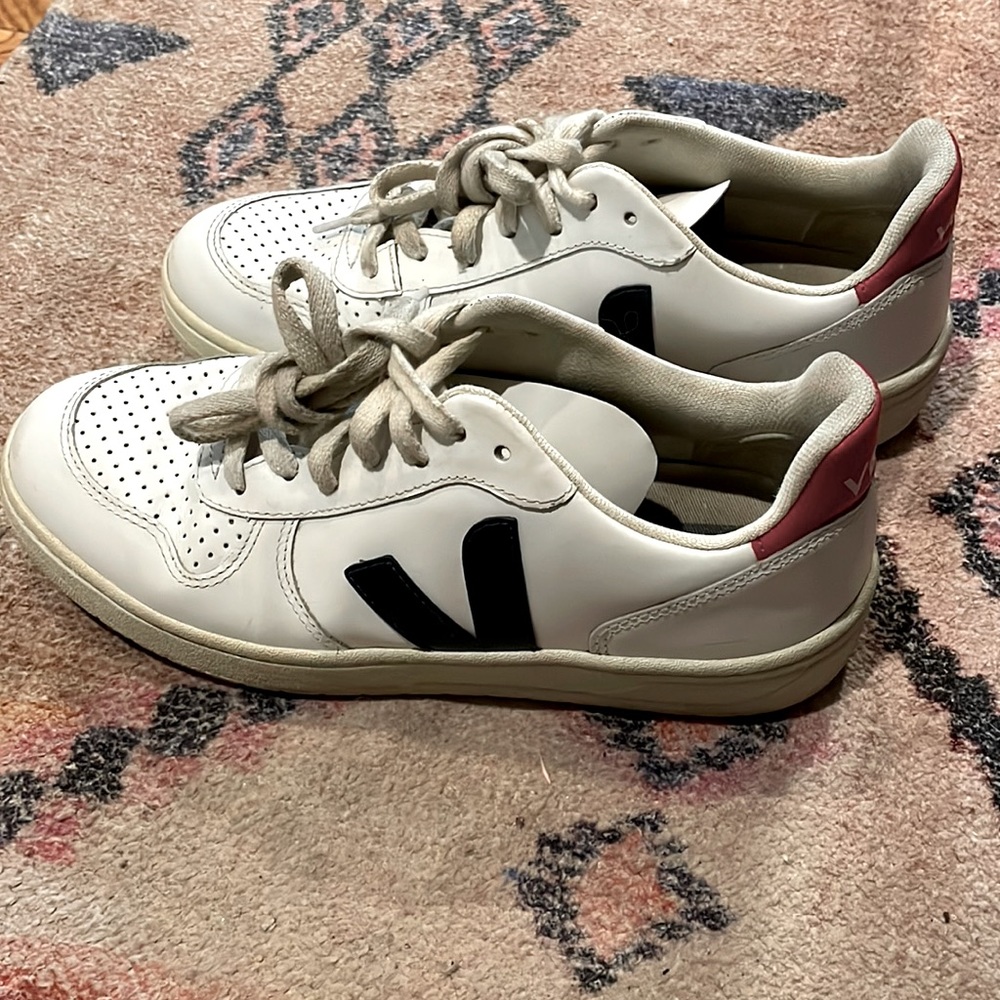 Veja V-10 women’s red and blue sneakers